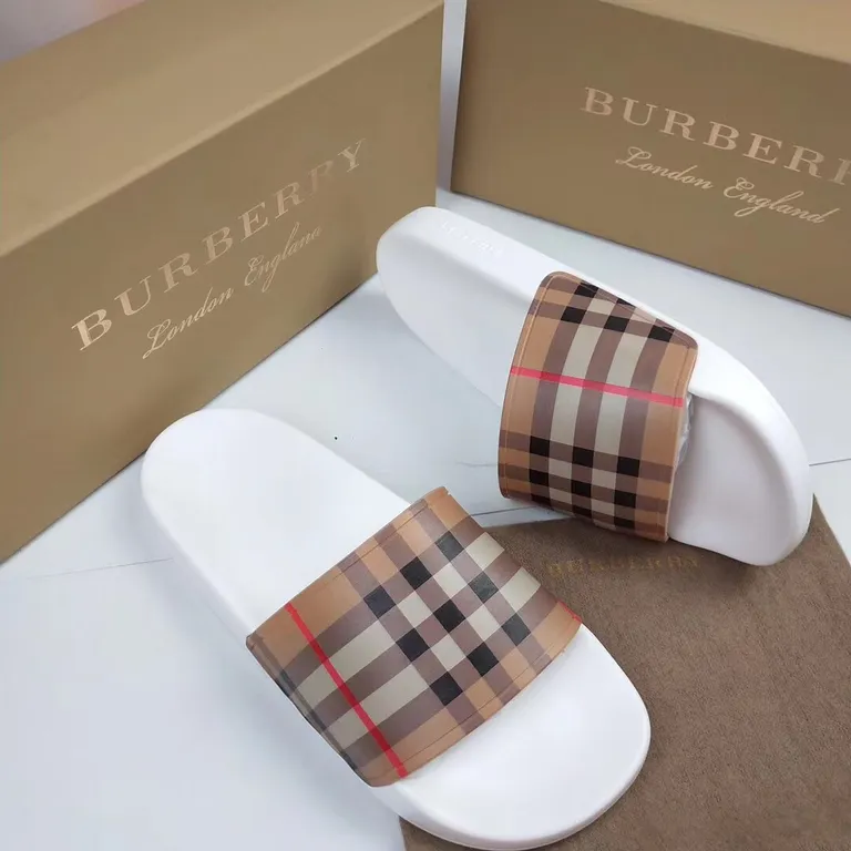 Burberry Shoe 